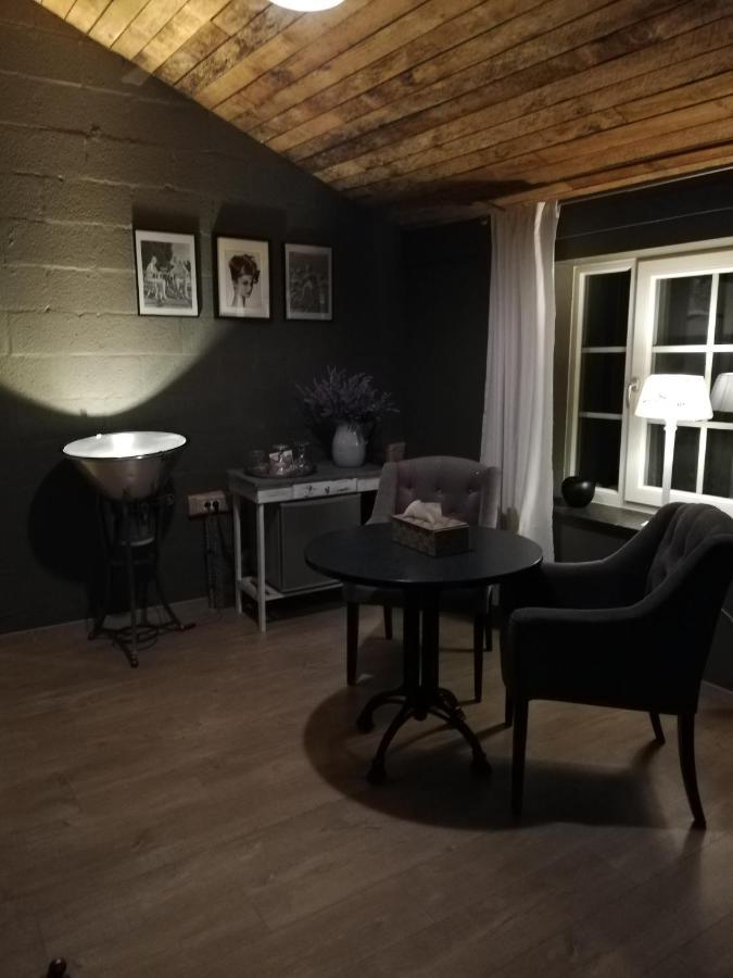 Le Relais De Chassepierre Hotel Luaran gambar